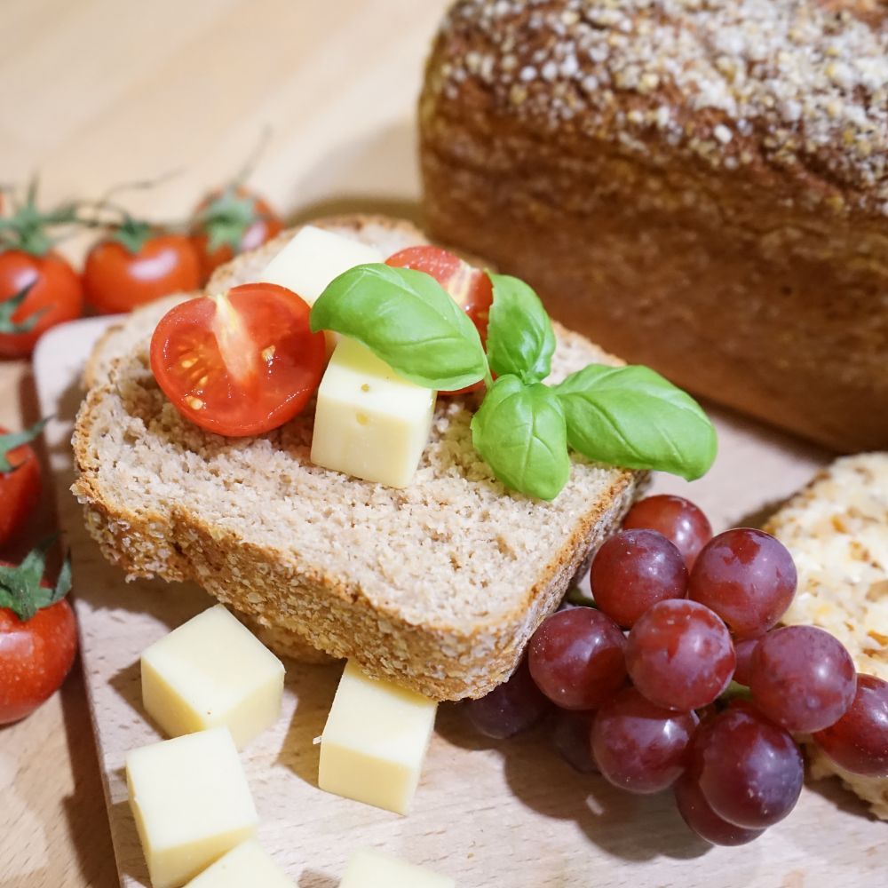 Emmer-Vollkornquarkbrot - gesund und sättigend! 