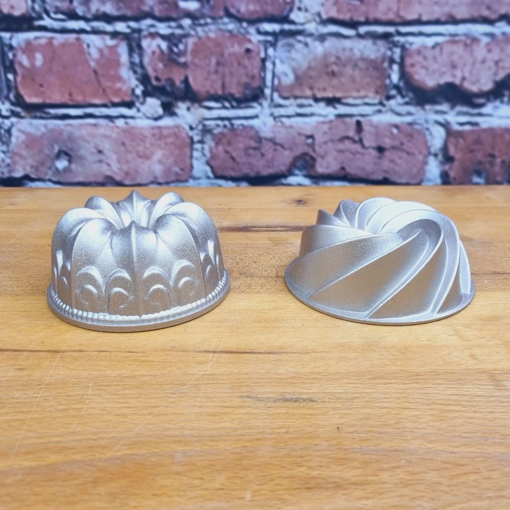 Gugelhupfformen mit ganz besonderen Motiven 2er Set Ø 10 cm