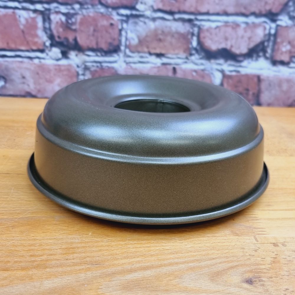 Frankfurter Kranzform Ø 20cm mit glattem Boden