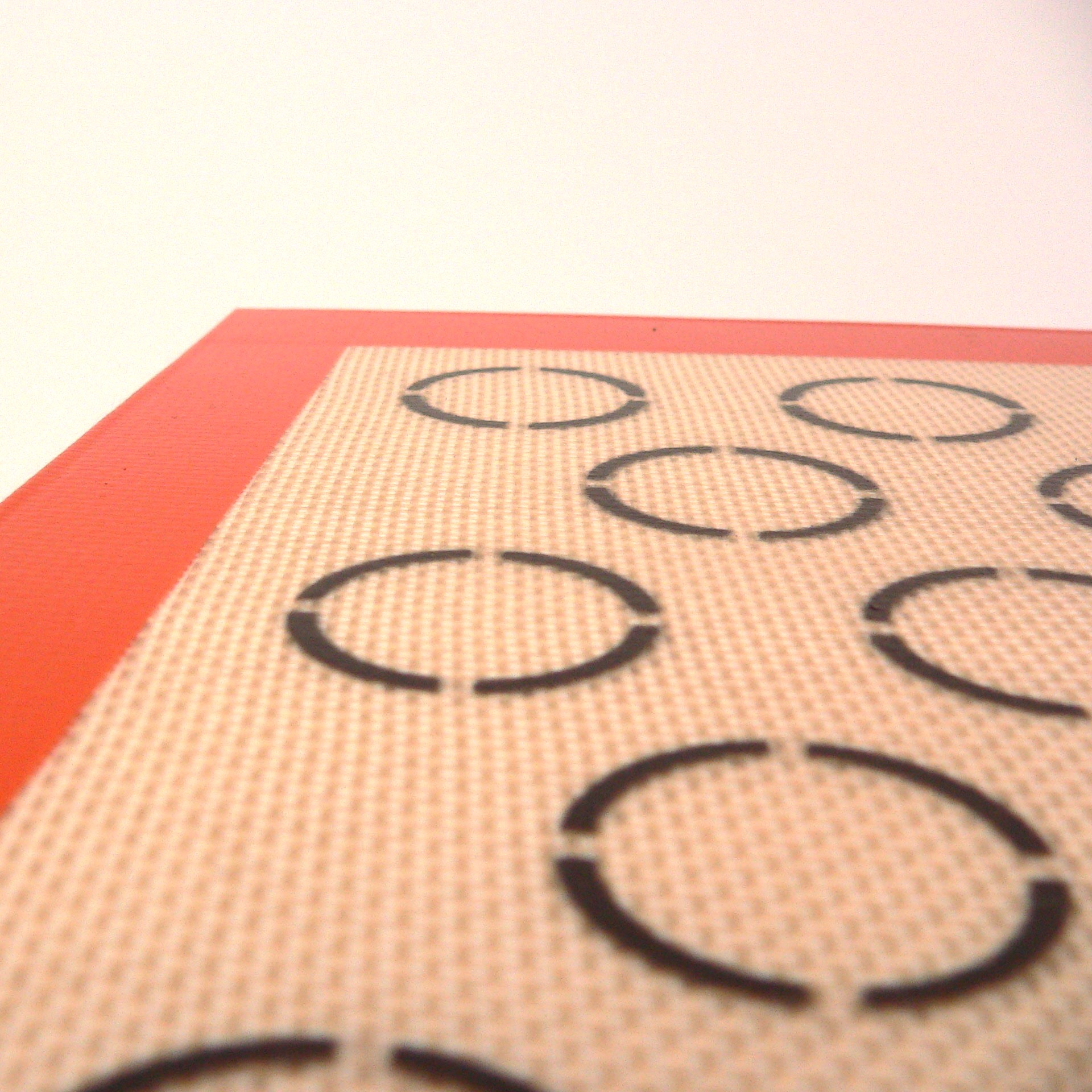 Backmatte Silpat 40x30cm für Macarons Ø35mm Silikonbackmatte
