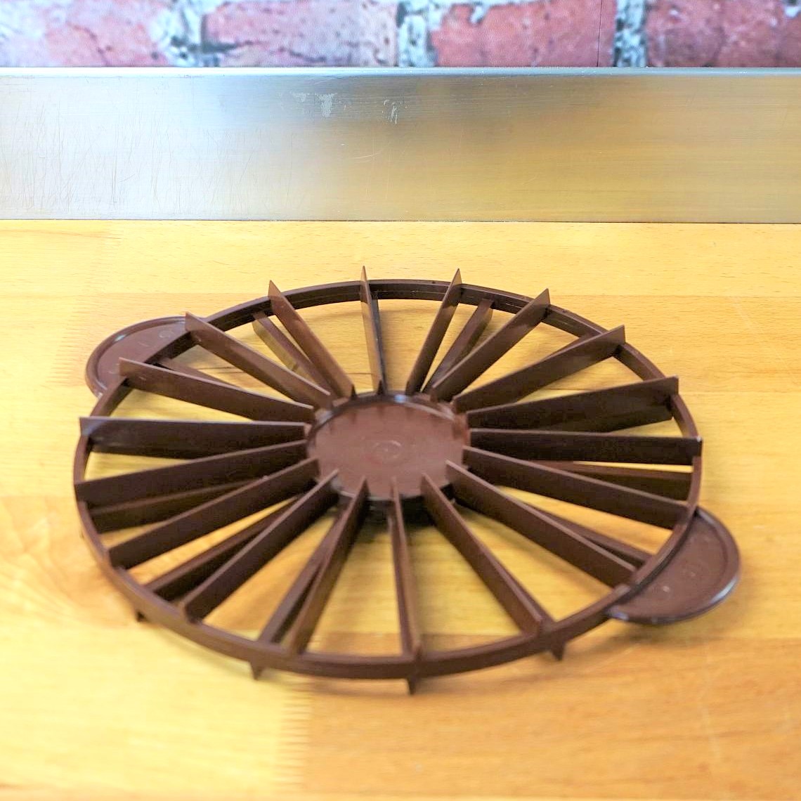 Tortenteiler zweiteilig aus Kunststoff 14/18 tlg.